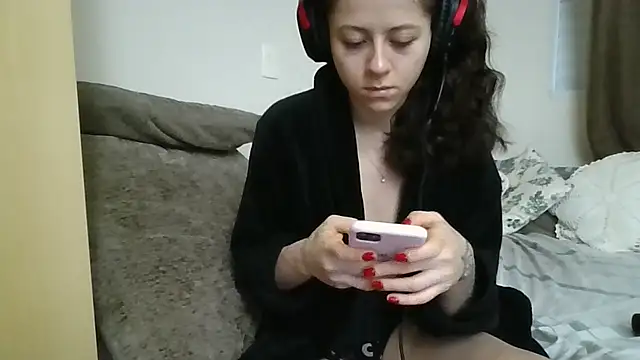 GabriellaManhas online show from July 3, 8:10 am