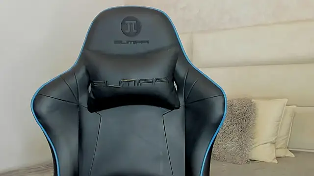 Snapshot of maddox_santana chatting on December 15, 8:07 am maddox santana online show from December 15, 8:07 am