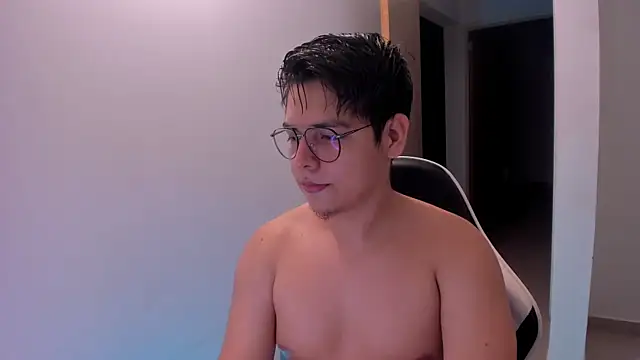Asta YunoXXX online show from June 13, 10:35 am