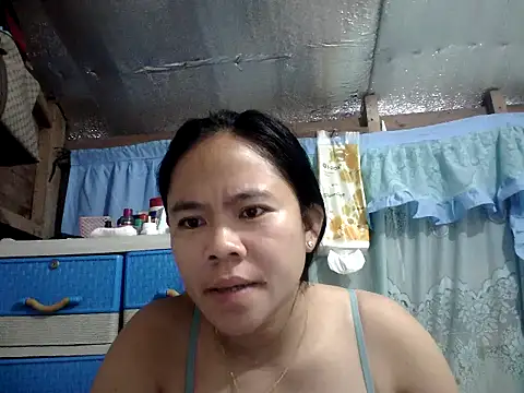 xxdreamgirl69 online show from June 17, 10:43 pm