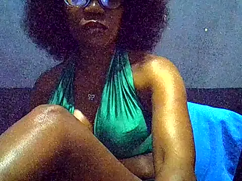 PreettyTee online show from July 17, 11:42 pm