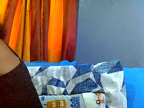 PreettyTee online show from July 26, 1:40 pm
