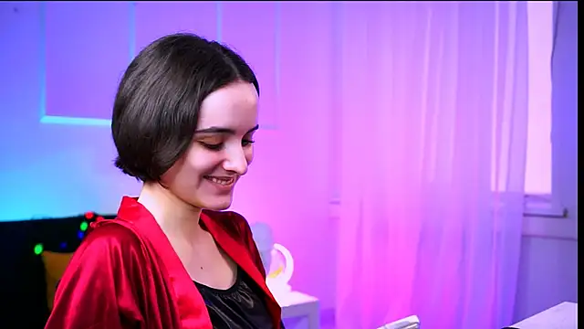 KateWillows online show from February 18, 5:03 am