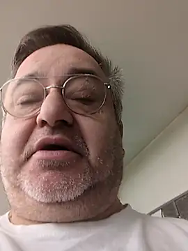 piccionetestardo online show from November 29, 11:35 am