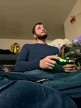 Snapshot of Grek32X chatting on December 3, 11:41 am Grek32X online show from December 3, 11:41 am