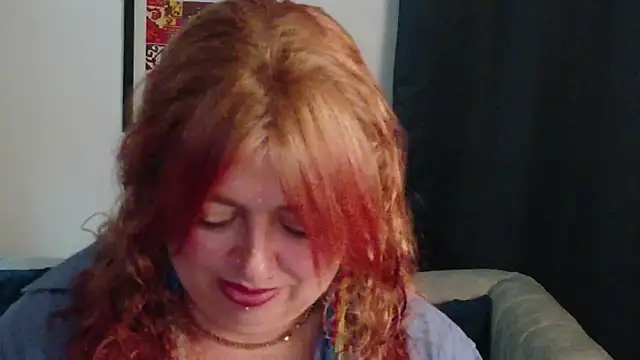 Snapshot of MilfArlet chatting on July 7, 2:21 pm MilfArlet online show from July 7, 2:21 pm