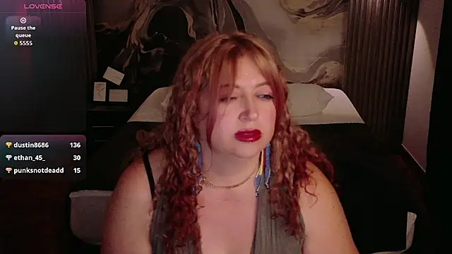 Snapshot of MilfArlet chatting on July 28, 6:20 pm MilfArlet online show from July 28, 6:20 pm