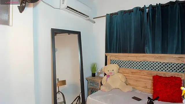 Amaia Monroe online show from June 5, 5:47 am