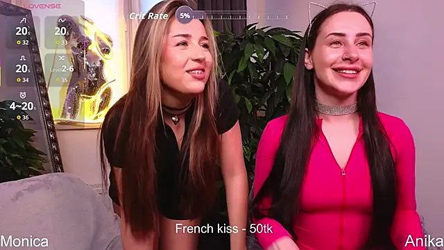 Snapshot of AnikaHarrys- chatting on November 30, 1:15 pm AnikaHarrys- online show from November 30, 1:15 pm