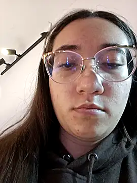 Snapshot of SwettieSammy chatting on December 4, 12:14 pm SwettieSammy online show from December 4, 12:14 pm