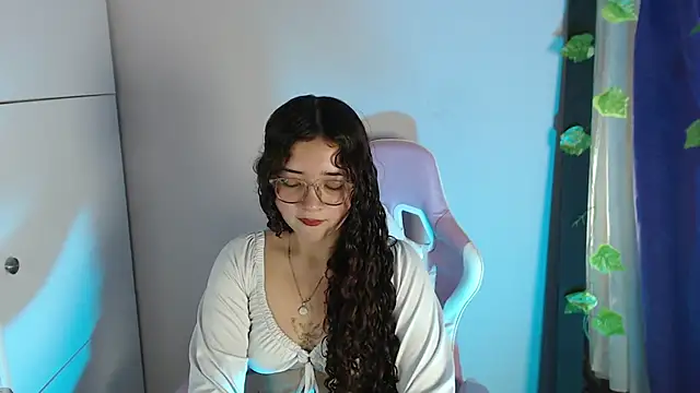 ZoeSinclair 5 online show from December 3, 7:34 pm