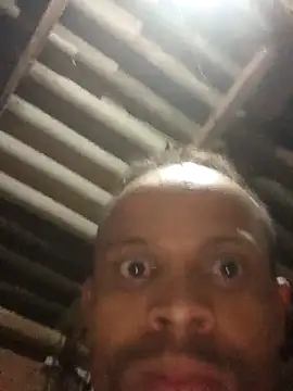 Snapshot of Macelo12q chatting on March 22, 7:34 am Macelo12q online show from March 22, 7:34 am