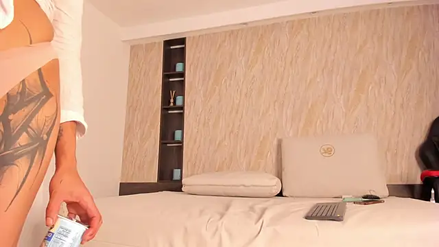 ayla velt online show from January 31, 8:07 pm