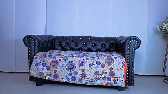 AnitaDuque online show from June 13, 3:48 am