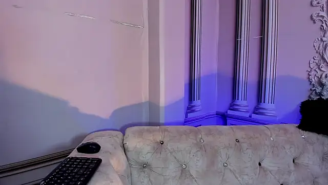 Snapshot of CHLOE_BLOWJOB chatting on July 18, 10:13 pm CHLOE BLOWJOB online show from July 18, 10:13 pm