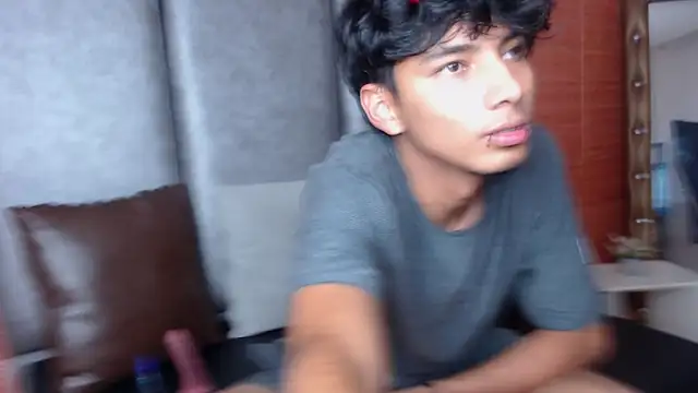 TAYLERWOLF online show from December 2, 5:13 am