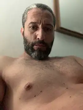 Calientesensible online show from February 10, 4:16 am