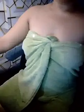 your bootybabe1998 online show from January 17, 12:04 am