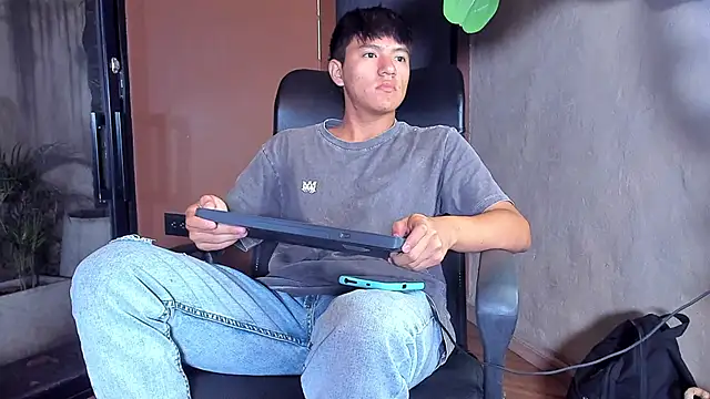 isaac grimm online show from January 16, 3:10 am