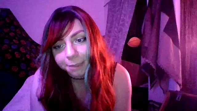 Snapshot of spunfoxxx chatting on December 2, 8:08 am spunfoxxx online show from December 2, 8:08 am
