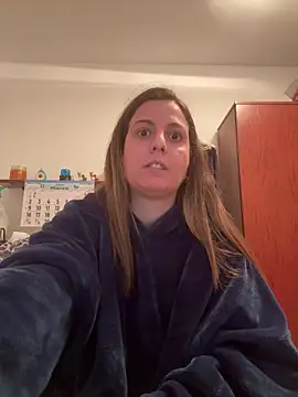 Sareyxon online show from March 2, 5:42 pm