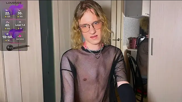 Avery adam online show from February 17, 10:38 pm