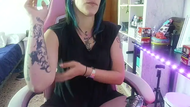 blackrose1997 online show from May 23, 3:49 pm