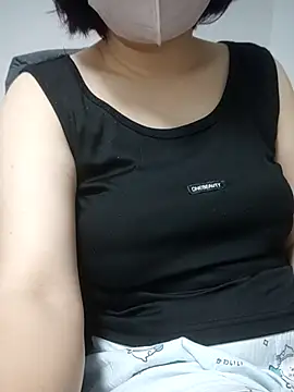 Snapshot of miniiceyya chatting on February 12, 5:41 pm miniiceyya online show from February 12, 5:41 pm