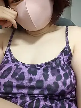 Snapshot of miniiceyya chatting on February 26, 4:28 pm miniiceyya online show from February 26, 4:28 pm