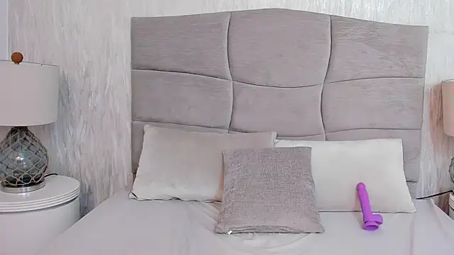 Naomii BDSM online show from March 3, 2:39 am