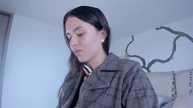 Cherrybombs  online show from December 5, 12:03 pm