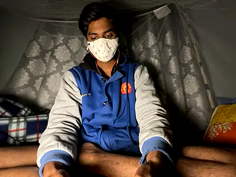 hunterboy2001 online show from December 1, 4:34 pm