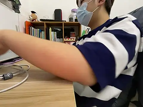 hiiiizzzz online show from February 20, 10:27 am