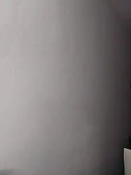 RoxieHart05 online show from May 18, 3:57 am