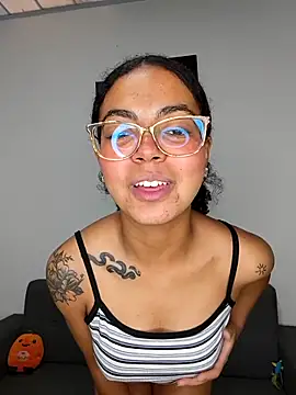   VioletaHeaven   online show from December 18, 12:00 pm