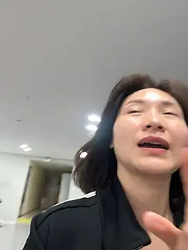 A-ZJunn online show from February 21, 6:47 am