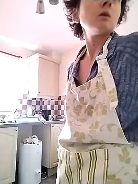 Amy01112 online show from May 6, 4:23 pm