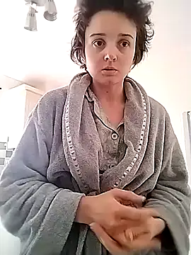 Amy01112 online show from May 21, 4:14 pm