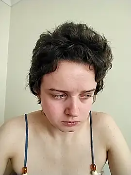 Amy01112 online show from May 24, 4:34 pm