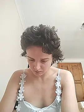 Amy01112 online show from June 23, 1:42 pm