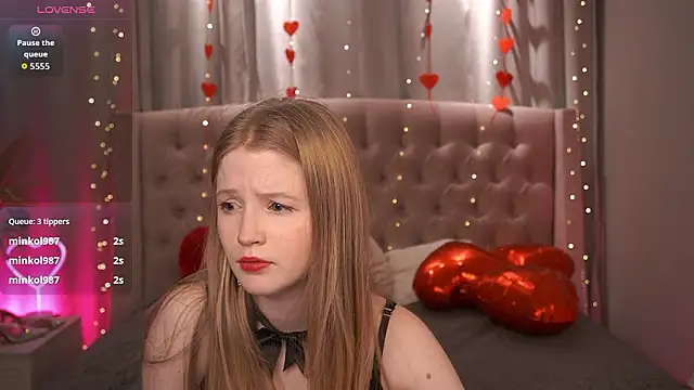 LilianHoward online show from February 14, 12:35 pm