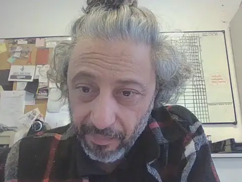 Petebulimia online show from May 3, 4:13 pm