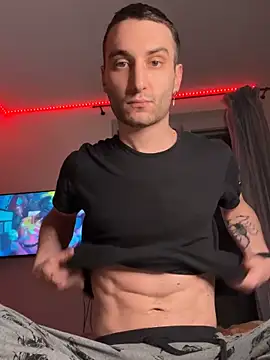 Snapshot of Crazy_Marshall chatting on December 15, 10:14 pm Crazy Marshall online show from December 15, 10:14 pm