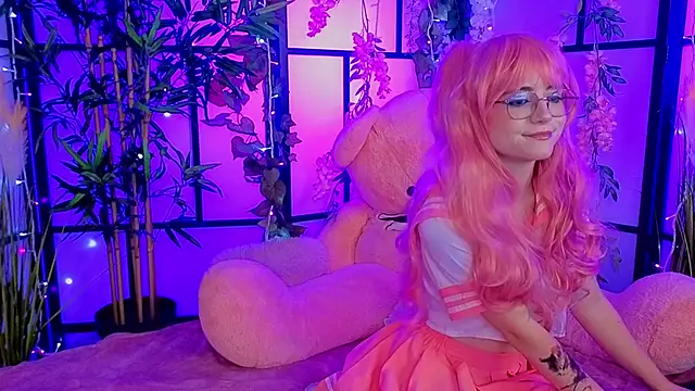 Snapshot of ReynaRey chatting on December 2, 8:15 pm ReynaRey online show from December 2, 8:15 pm