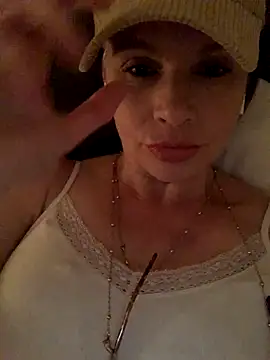 CherryCe online show from December 5, 8:27 pm