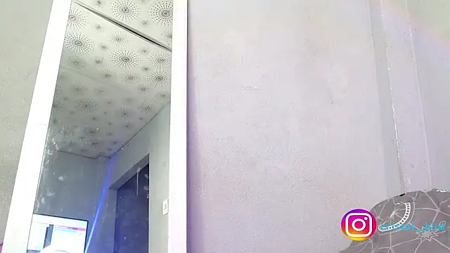 Snapshot of cristal__blue chatting on December 19, 3:57 am cristal blue online show from December 19, 3:57 am