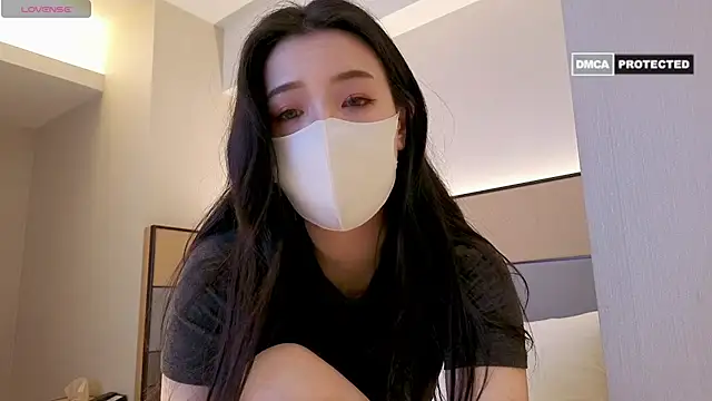 nayomi 34f online show from April 13, 3:28 pm