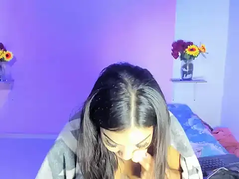 18teenssexy online show from December 17, 11:27 am