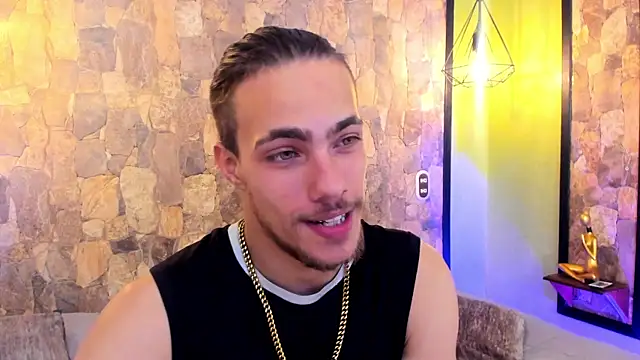 PatrickS25 online show from January 10, 3:52 am