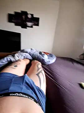 Snapshot of Chiemsee610 chatting on December 4, 2:37 pm Chiemsee610 online show from December 4, 2:37 pm